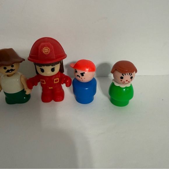 Vintage Unmarked Little People And Playskool Lil Playmates - Picture 2 of 5
